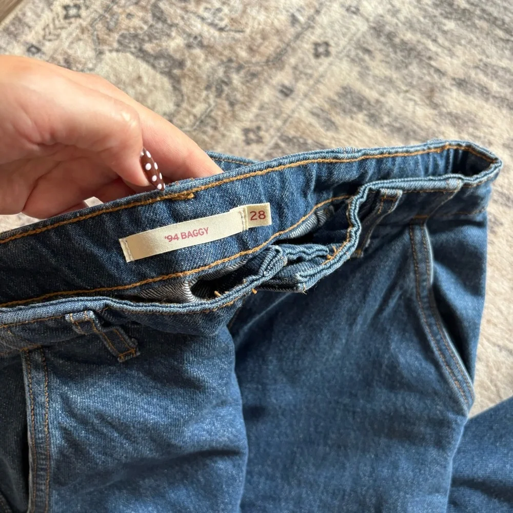 Levi’s baggy 94 cargo pants jeans size 28